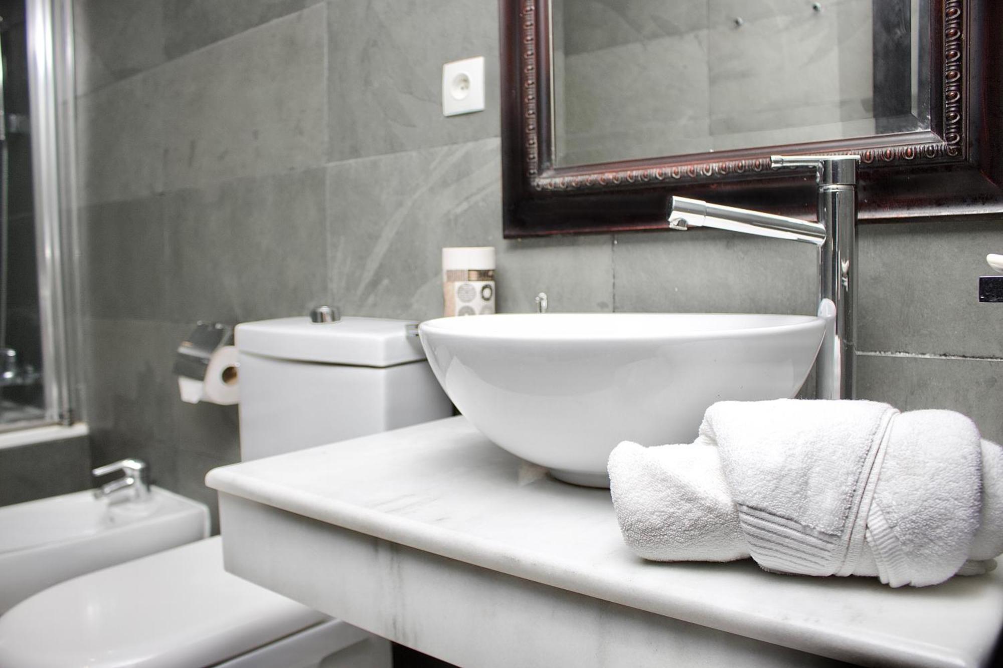 Second Line Puerto Banus Top Floor Apartment มาร์เบยา ภายนอก รูปภาพ