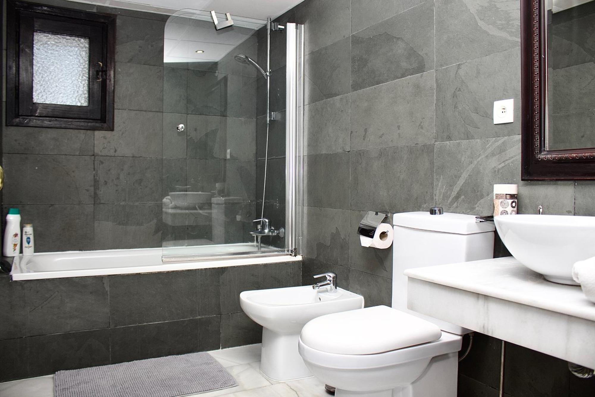 Second Line Puerto Banus Top Floor Apartment มาร์เบยา ภายนอก รูปภาพ