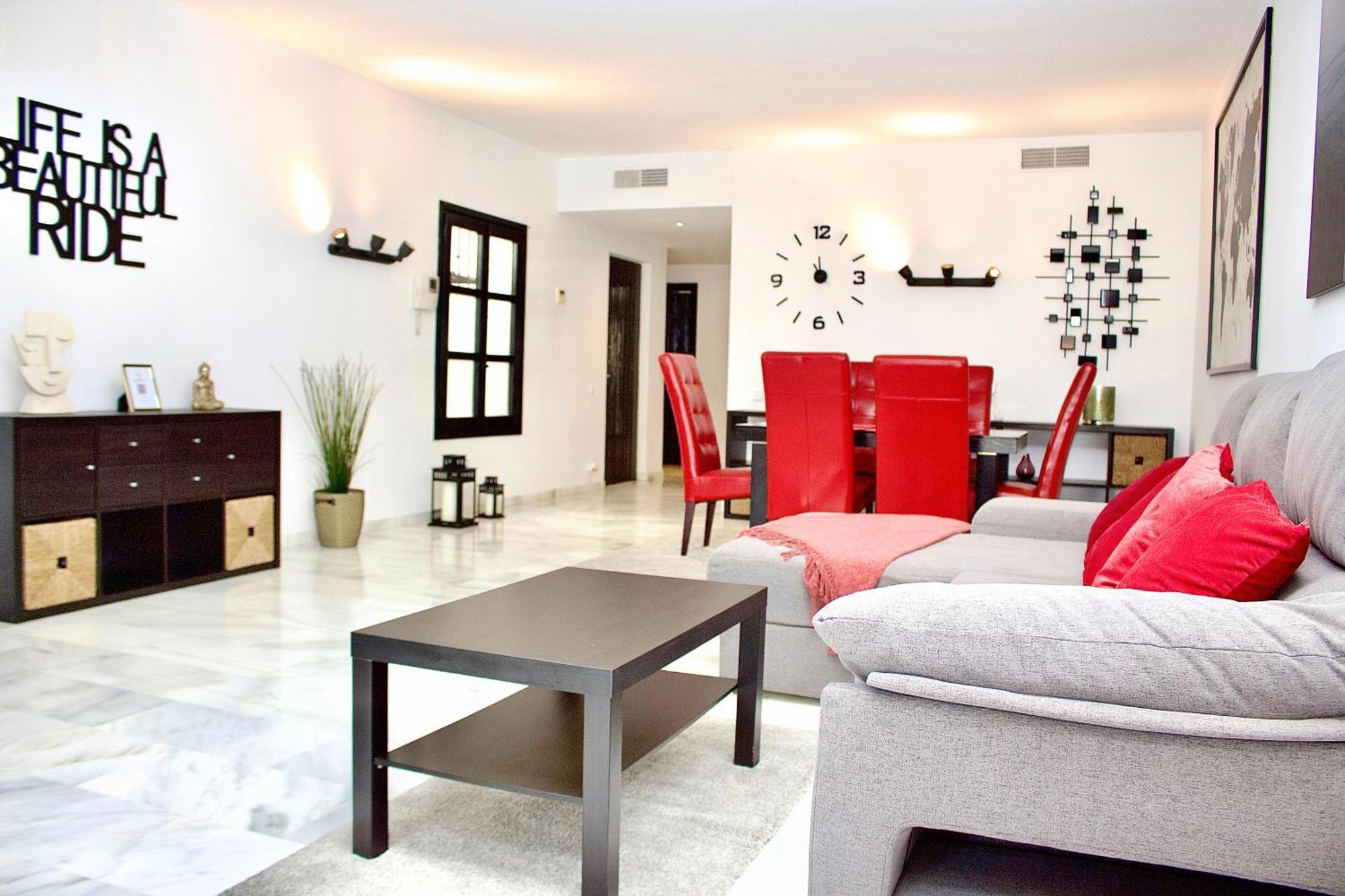 Second Line Puerto Banus Top Floor Apartment มาร์เบยา ภายนอก รูปภาพ